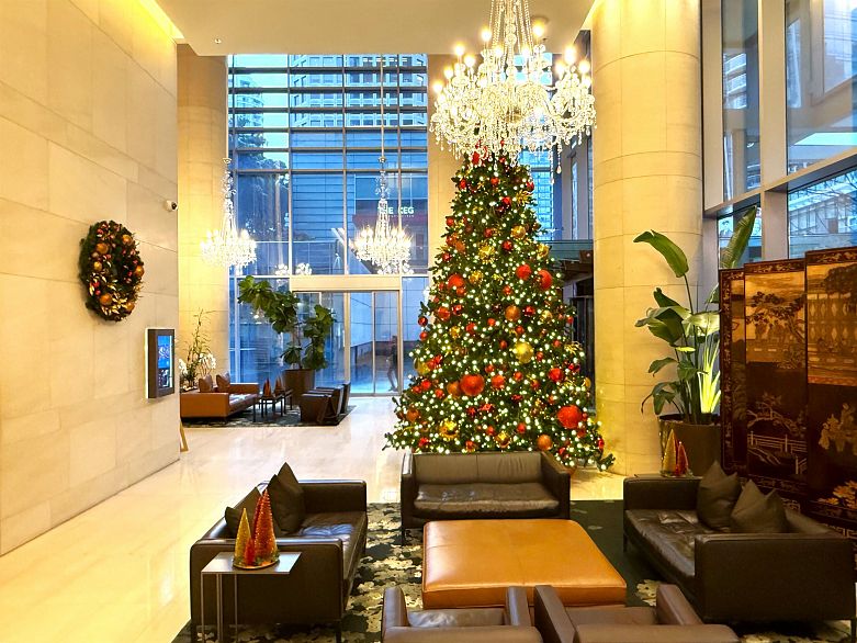 5104 1128 W Georgia Street