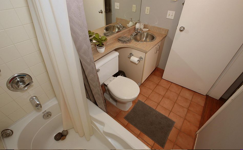 511 22 E Cordova Street