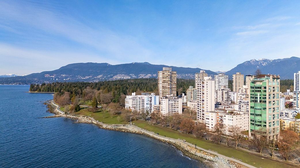 103 1649 Comox Street