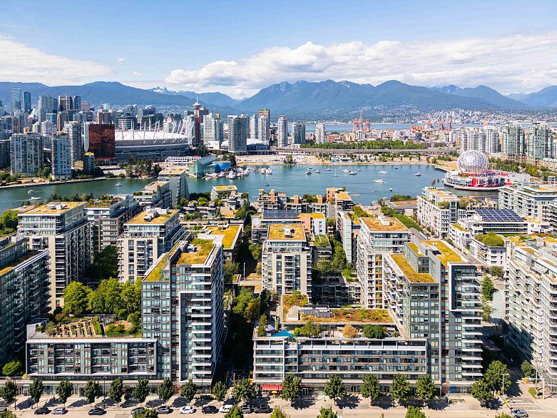 902 138 W 1st Avenue