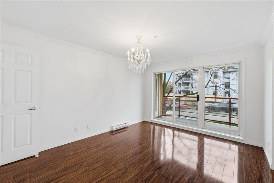 201 3290 W 4th Avenue