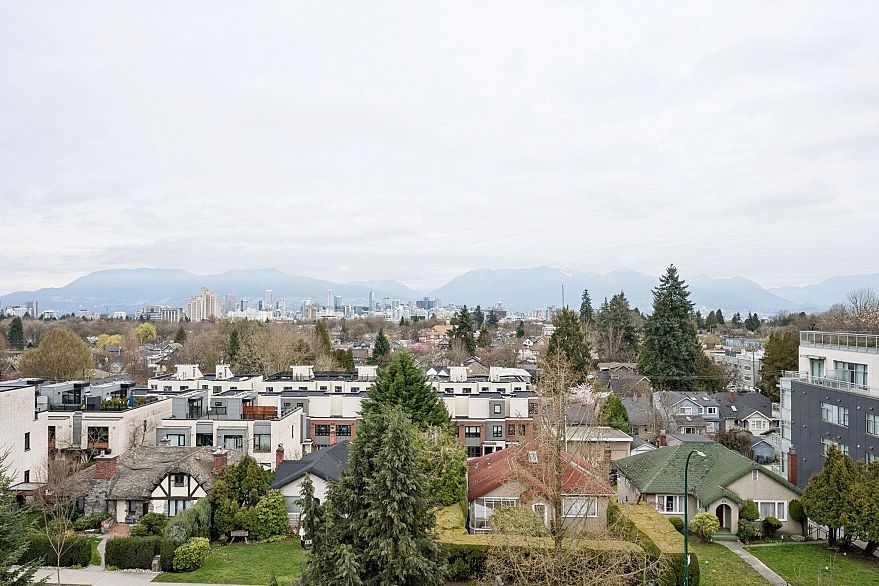 410 528 W King Edward Avenue