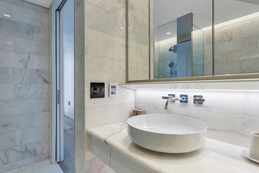 1106 1408 Robson Street