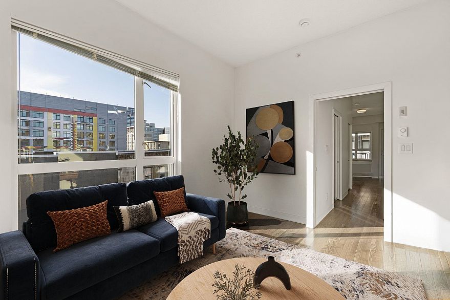 618 138 E Hastings Street