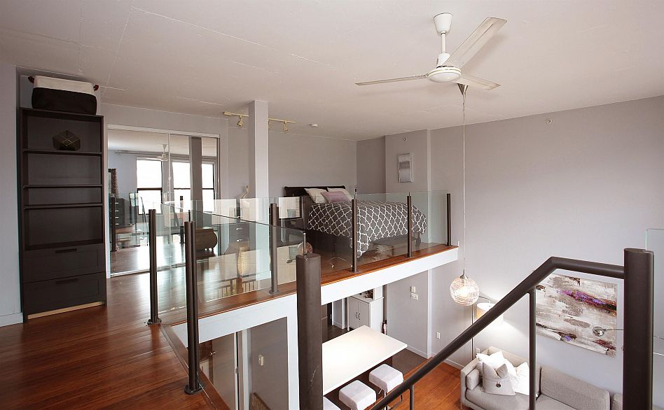 511 22 E Cordova Street