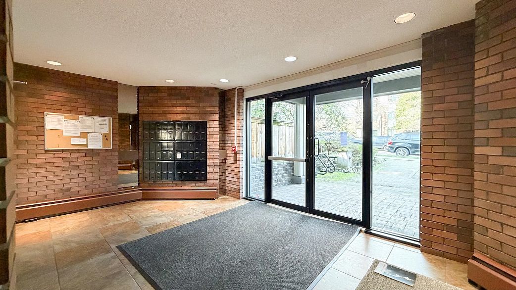 205 1750 Maple Street