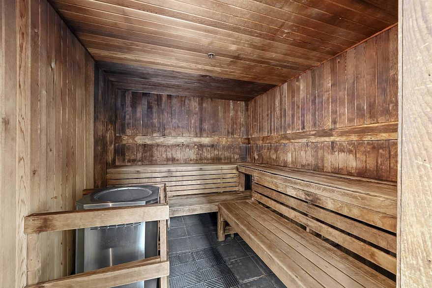 1709 438 Seymour Street