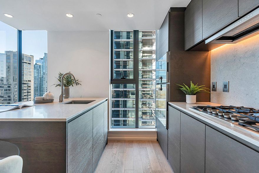 1106 1408 Robson Street