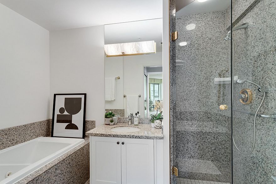 504 1600 Hornby Street