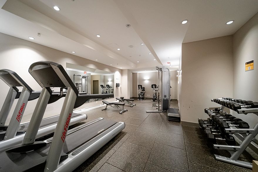 902 138 W 1st Avenue