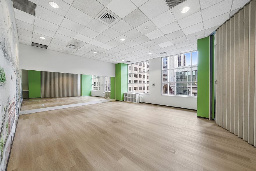 1709 438 Seymour Street