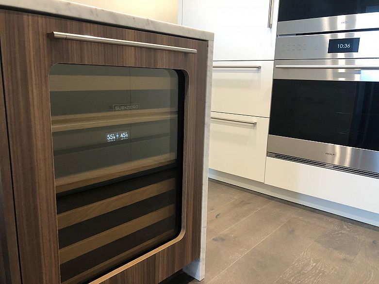 1601 7418 Paulson Street