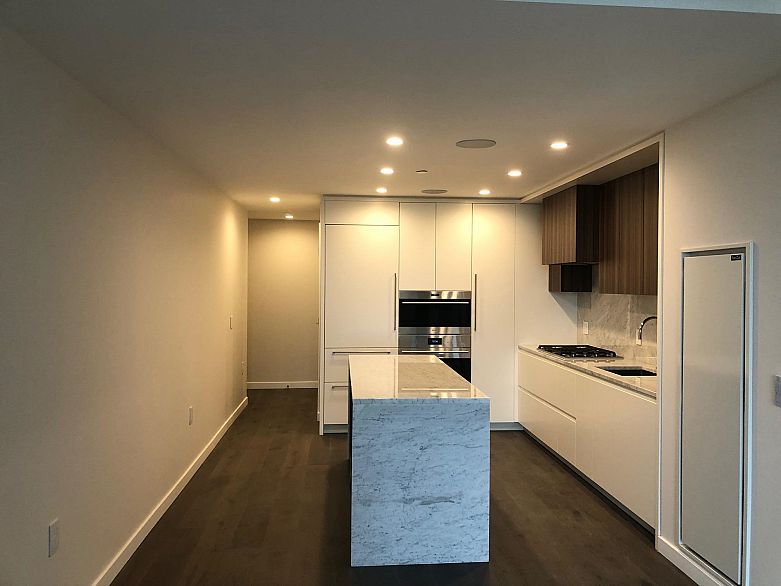 1601 7418 Paulson Street