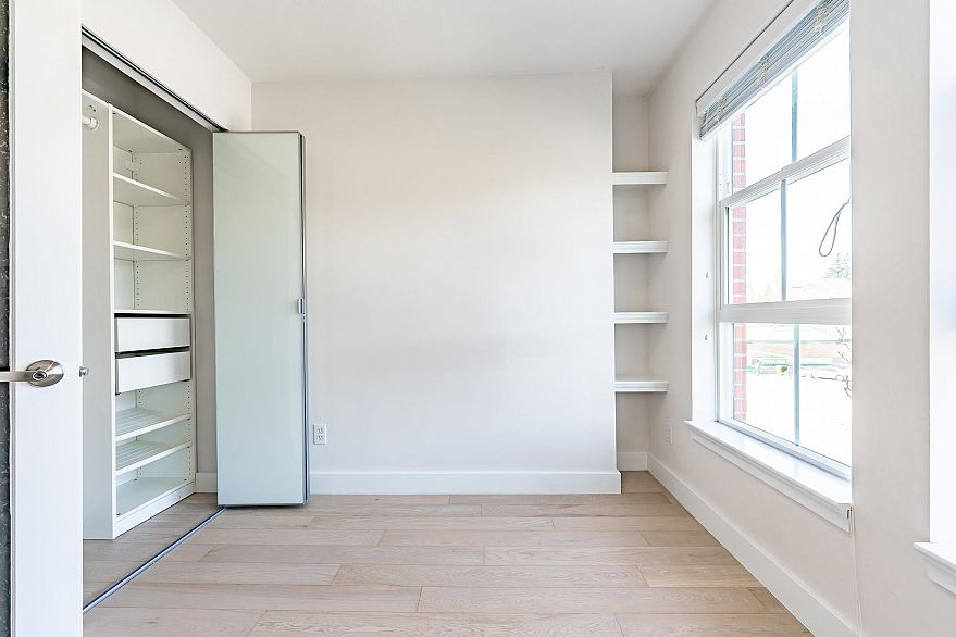 310 5723 Collingwood Street