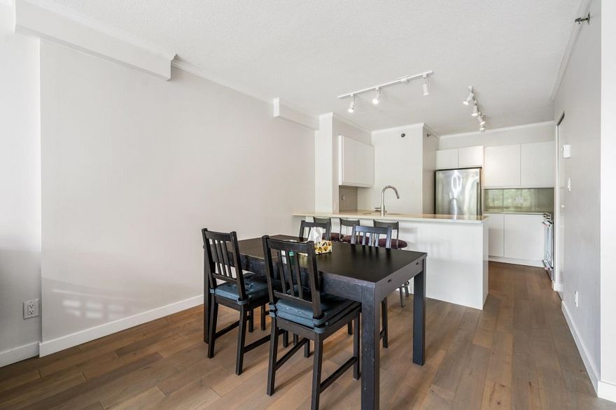 312 503 W 16th Avenue