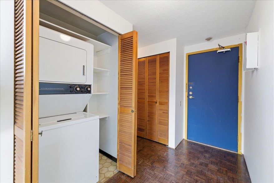 PH11 2125 York Avenue