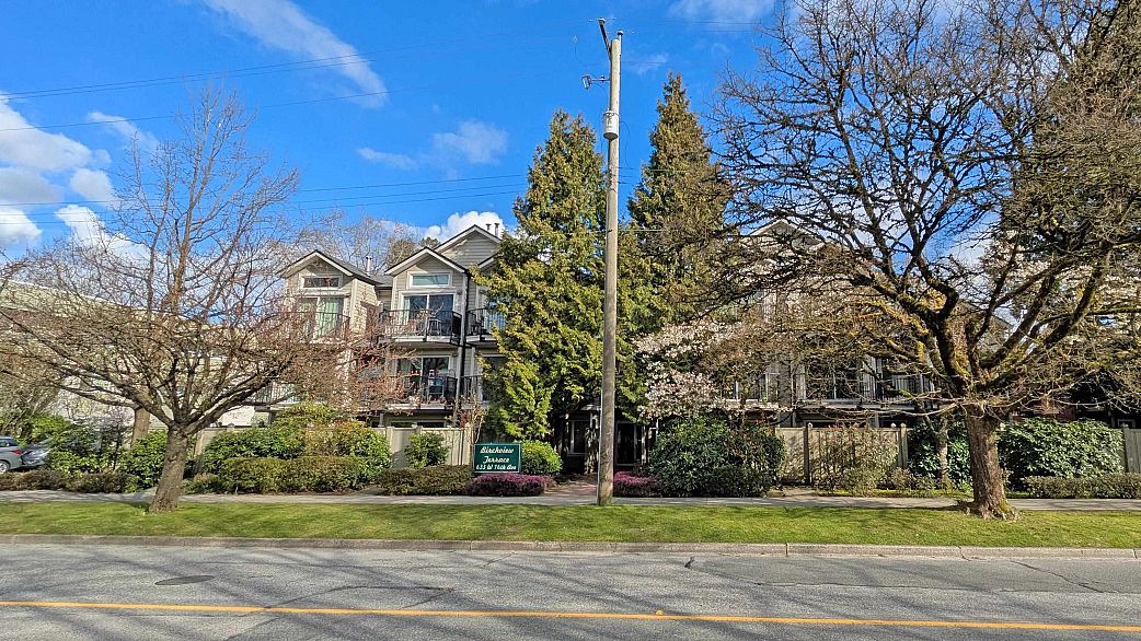 104 633 W 16th Avenue