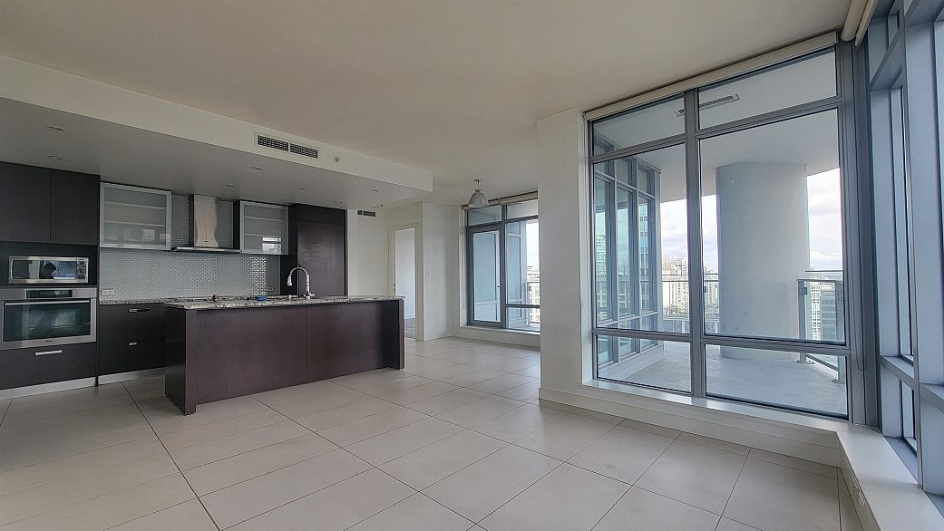 2202 1028 BARCLAY STREET, Vancouver BC V6E 0B1