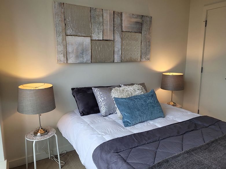 719 4818 Eldorado Mews