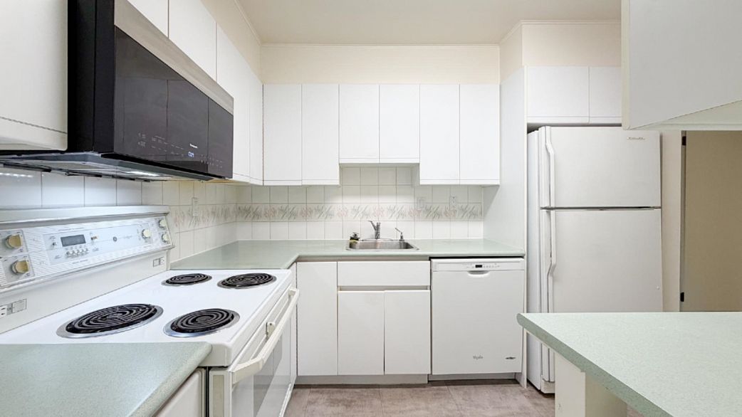 205 1750 Maple Street