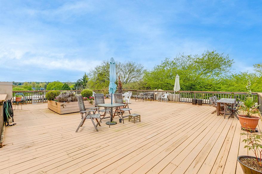 201 3290 W 4th Avenue