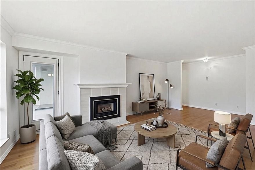 201 3290 W 4th Avenue