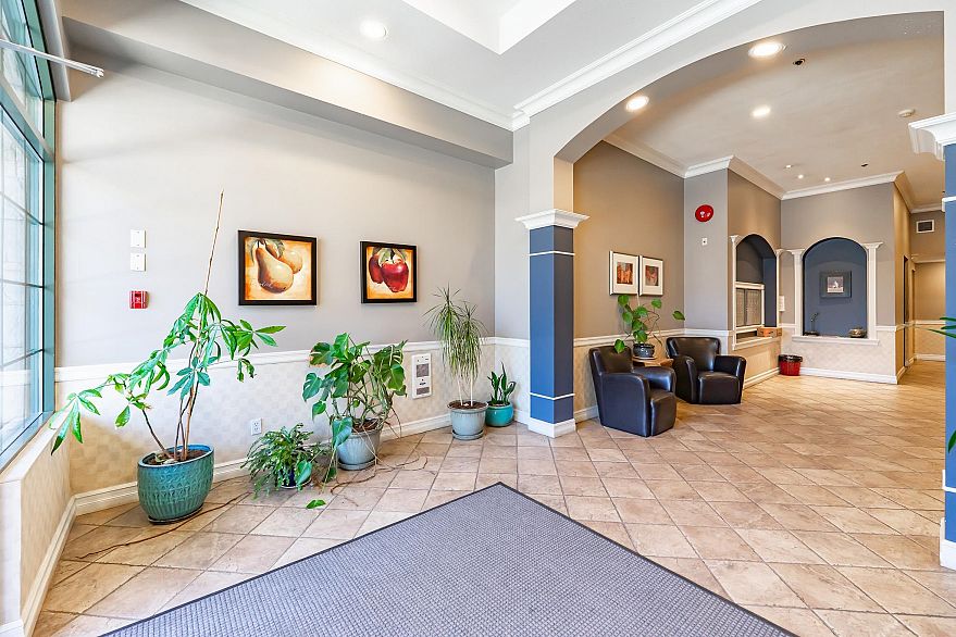 310 5723 Collingwood Street