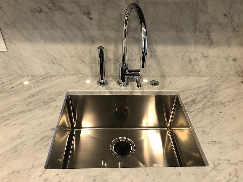 1601 7418 Paulson Street