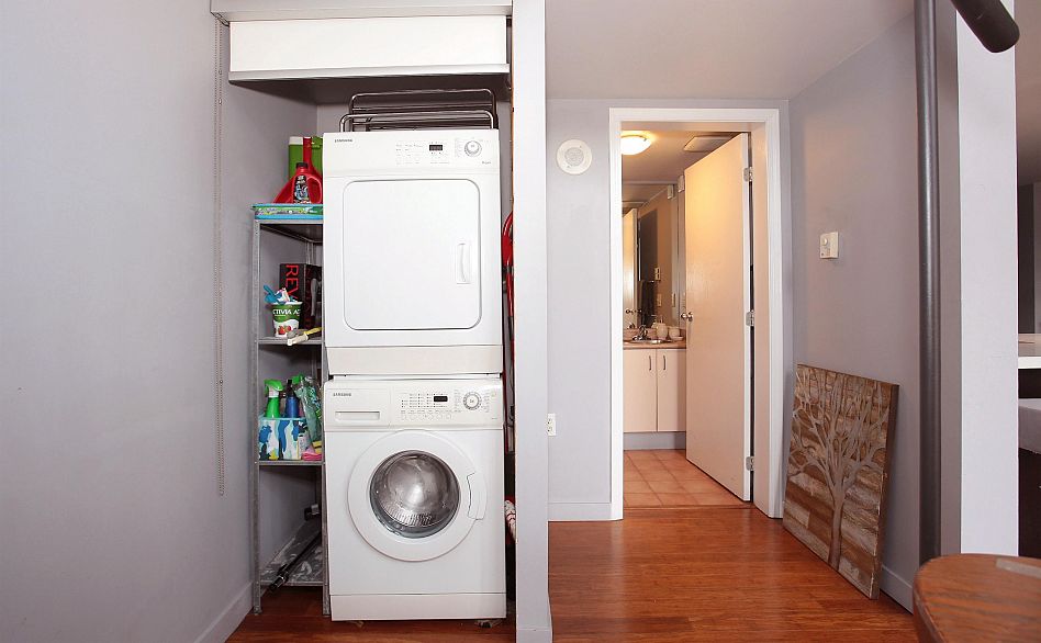 511 22 E Cordova Street