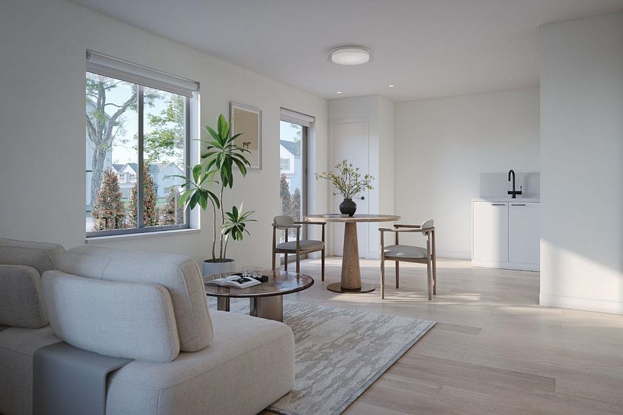 1 2240 E 40th Avenue