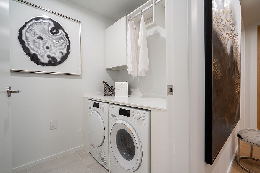 3403 1568 Alberni Street