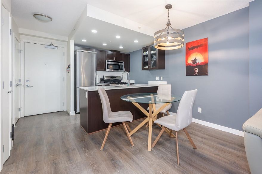 606 4815 Eldorado Mews