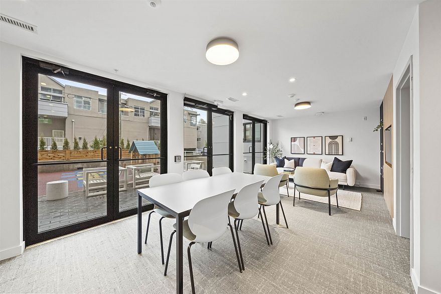 204 4928 Quebec Street