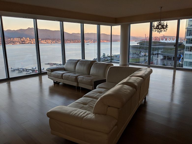 1202 1169 W Cordova Street