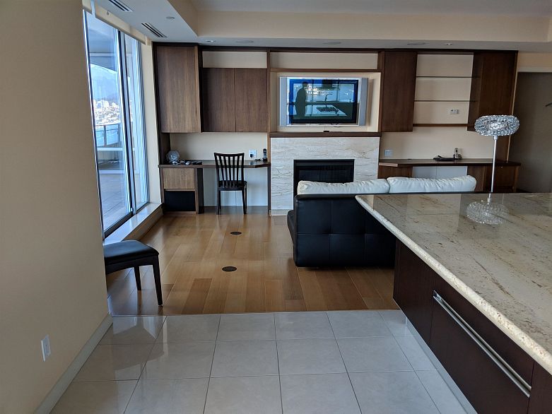 1202 1169 W Cordova Street