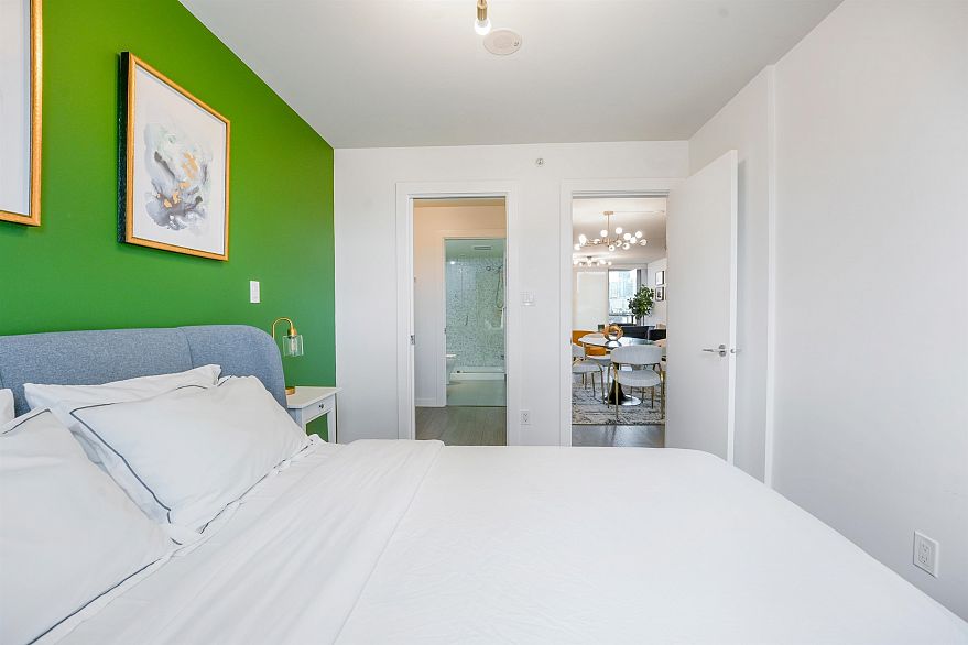 608 189 Keefer Street