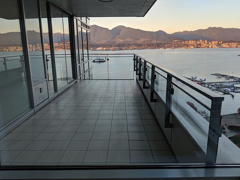 1202 1169 W Cordova Street