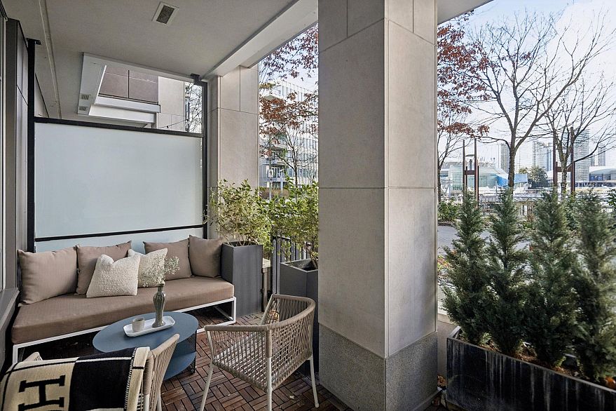 102 128 Athletes Way