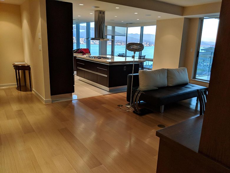 1202 1169 W Cordova Street