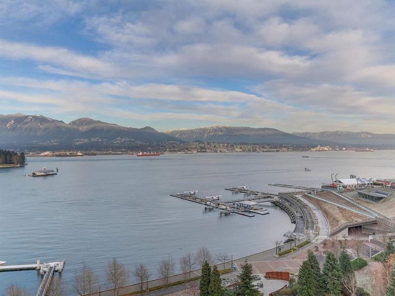 1202 1169 W Cordova Street