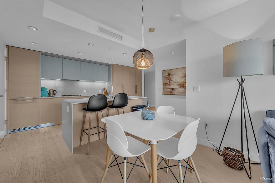 2212 1289 Hornby Street