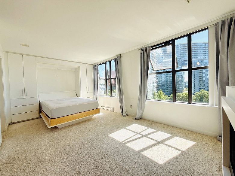 904 989 Beatty Street