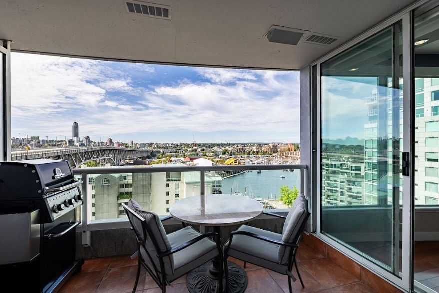 1405 1500 Howe Street