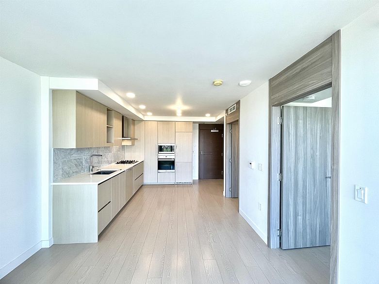 2708 455 SW Marine Drive