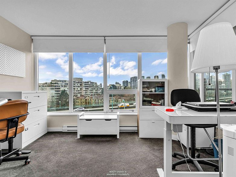 704 445 W 2nd Avenue