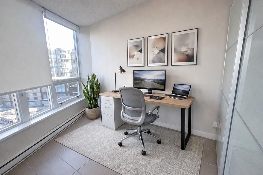 704 445 W 2nd Avenue