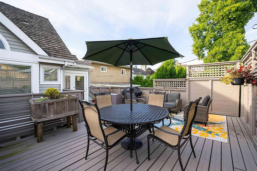 1346 Laburnum Street