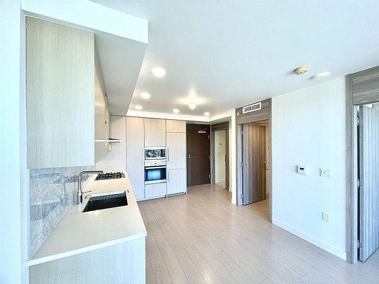 2708 455 SW Marine Drive