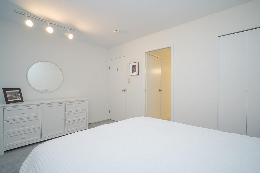 1346 Laburnum Street