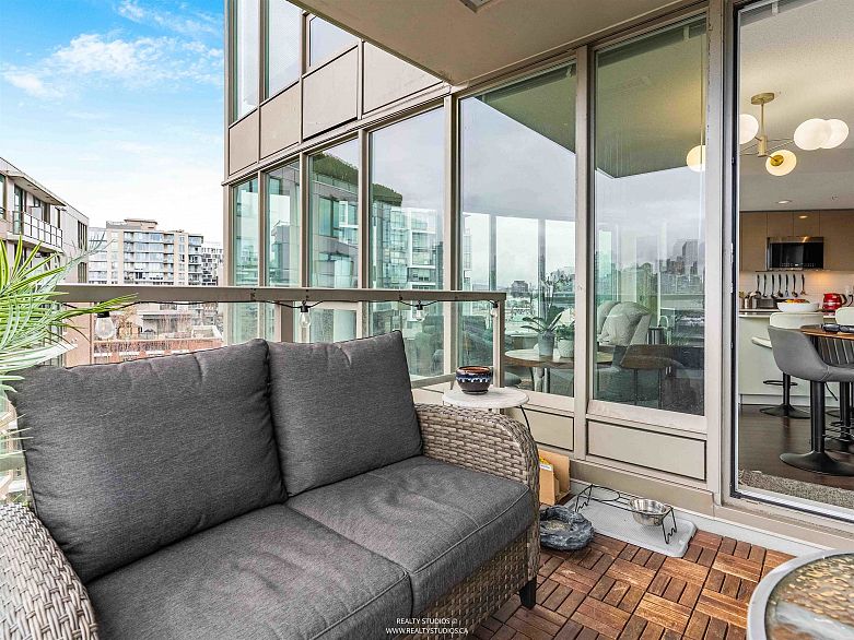 704 445 W 2nd Avenue